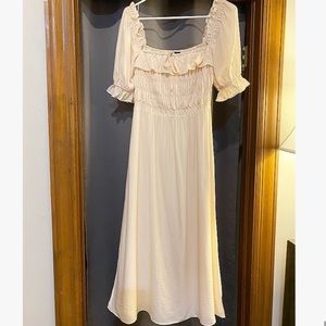 Dupe dôen sol dress